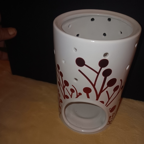 White tea light holder with red accents - Picture 2 of 3